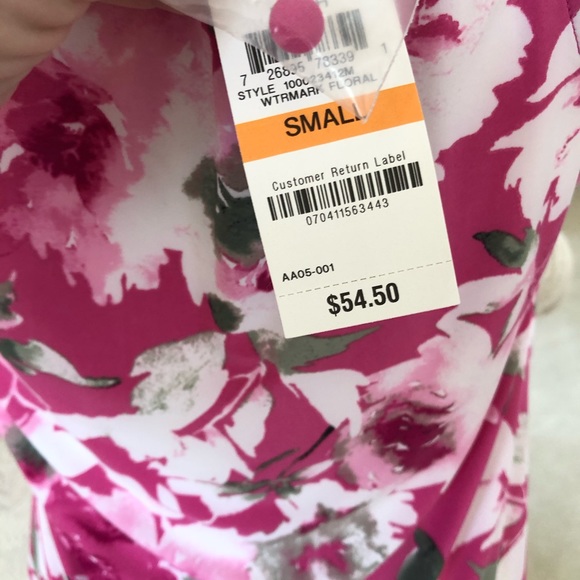 Beautiful INC top - Picture 10 of 10